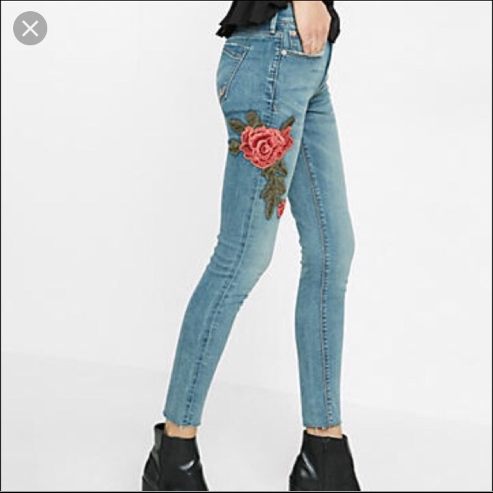 🔅MOVING SALE!🔅Express Mid Rise Ankle Legging